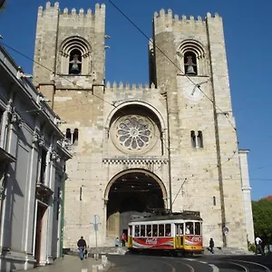 https://my-lx-flat-castle-alfama-studio.hotels-lisbon-portugal.com